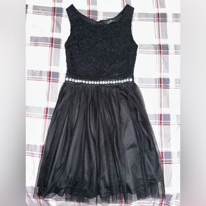 Beautiful black dress!